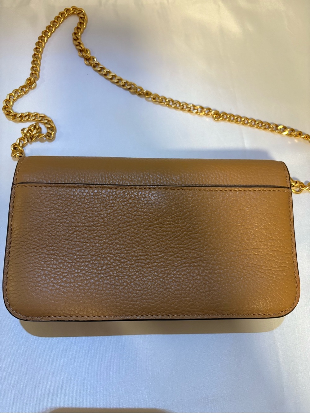 Tory Burch Caramel Britten Pebble Leather Chain Wallet - Picture 14 of 16